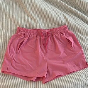 Outdoor voiced Pink shorts